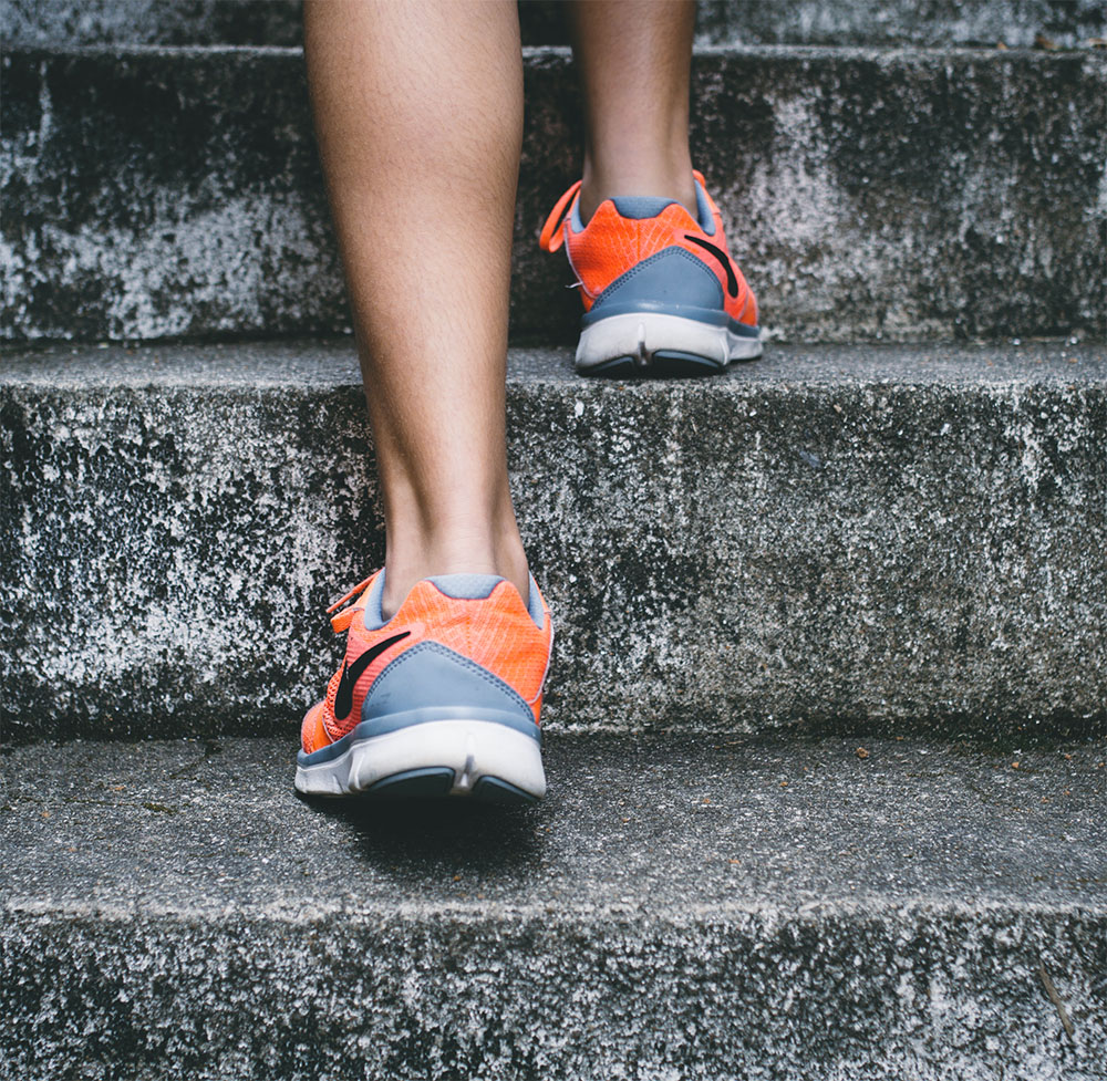 Personne pratiquant une activité sportive